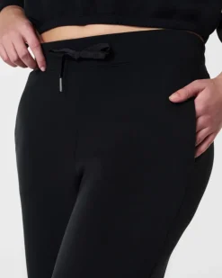 AirEssentials Jogger Pant In Very Black