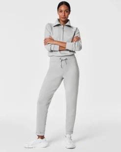 AirEssentials Tapered Pant In Light Grey