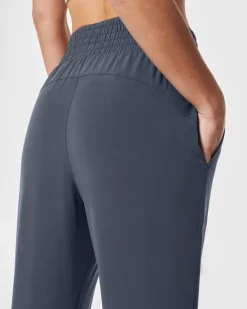 AirEssentials Tapered Pant In Dark Storm