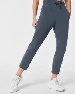 AirEssentials Tapered Pant In Dark Storm