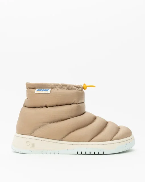 Calgary Slip On Boot In Sand Dollar