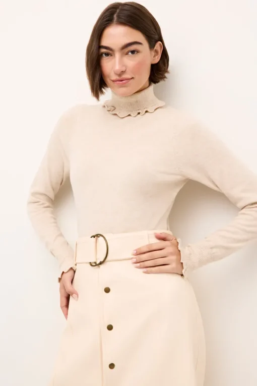 Corgan Turtleneck Sweater In Cream