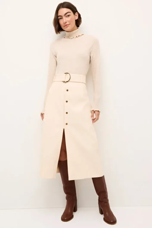 Corgan Turtleneck Sweater In Cream