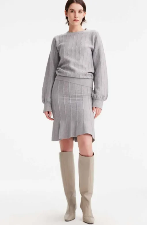 Ersa Shimmer Sweater In Grey/Silver