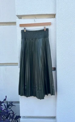 Faux Leather Pleated Skirt In Militare