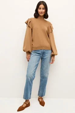 Remi Popover Knit Top In Camel