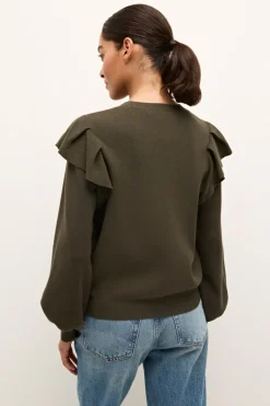 Remi Popover Knit Top In Juniper Green