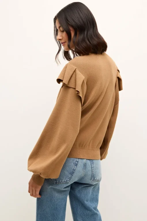 Remi Popover Knit Top In Camel