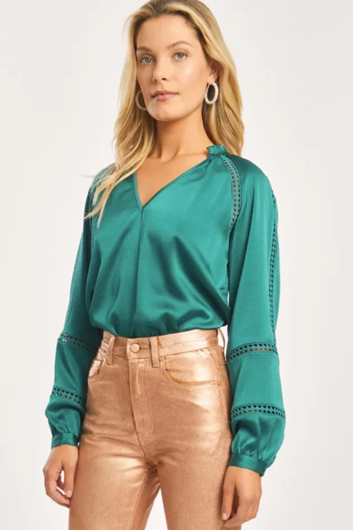 Stella Top In Botanical Garden