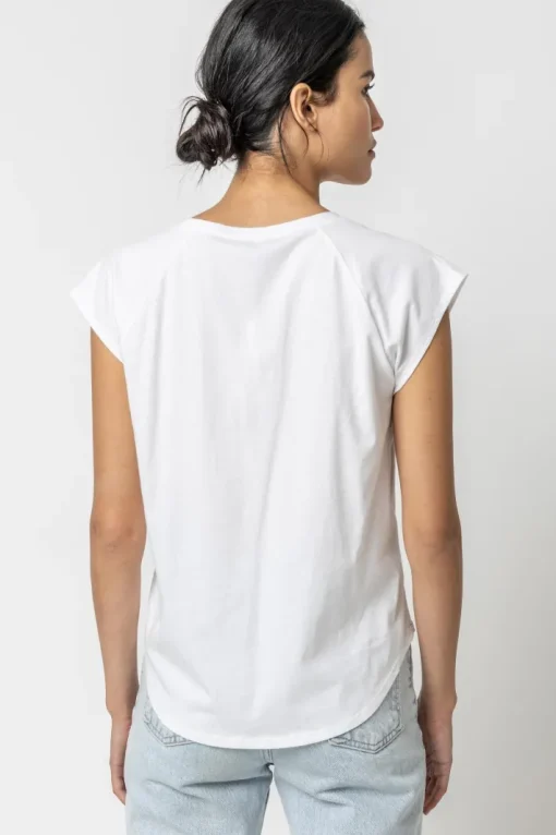 V-Neck Raglan Tee In White